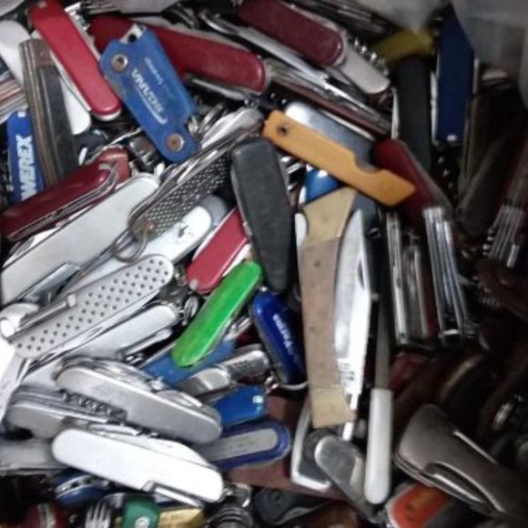 Lot of EDC Knives, Junk Drawer Knives, Multi-Tools, Corkscrews $16 per Pound - Picture 6 of 6